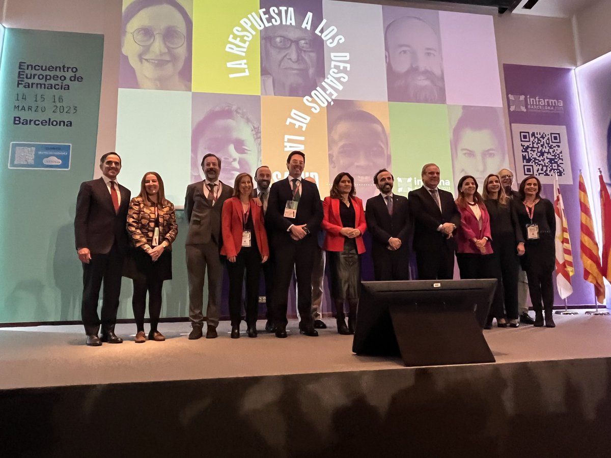 COFMadrid's tweet photo. Inauguración oficial de #Infarma2023 y visita a la zona de exposición de los presidentes del @COFMadrid y @farmaceuticsbcn, con Laura Vilagrá,  consejera de Presidencia de la Generalitat de Catalunya. https://t.co/NWT50jWioP