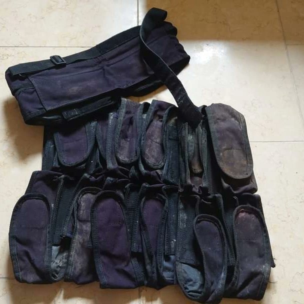 _paintballmass's tweet photo. YOUR Chance to own some props from #PaintballMassacre 9 screened used pod harnesses still with the mud on from the shoot! 🔥🩸🔫🎬 Worn by the main cast including @llatchfordevans @NatashaKillip MAKE US AN OFFER! Includes movie poster, Certificate of Authenticity &amp; Digital Stills https://t.co/XnqrQ2oxgp