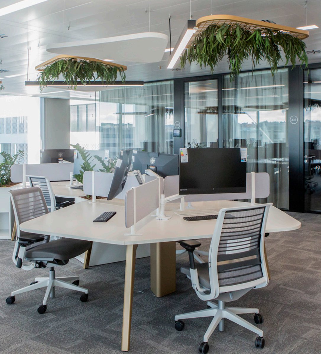 rocheav73's tweet photo. 🗣 This #PROjectPlug looks at a @LOrealGroupe x @Ergotron collab 🗣

ℹ L’Oréal set out to create employee-focused work environments within their new Madrid &amp; Lisbon HQs. Read why they chose Ergotron’s LX Monitor Arms: https://t.co/TUHtjCRVE9

Great project guys 👏 👏

#avtweeps https://t.co/mk6yNDptMh