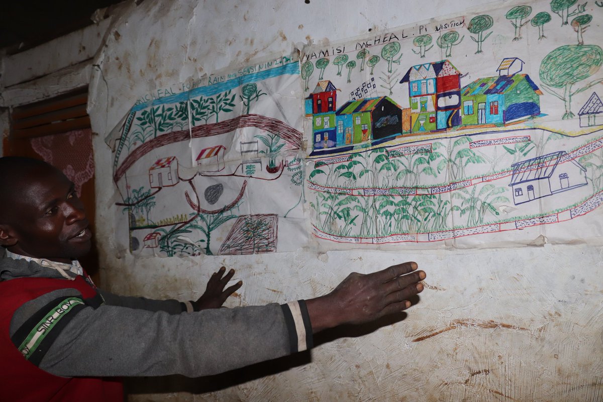 CommonGroundUg's tweet photo. @MwaresProject through the Integrated Farm Planning approach (PIP), which is an inclusive bottom-up approach engaged communities in environmental stewardship and sustainable change. PIP involved vision building and action planning. @issd_uganda @WURenvironment @NLinUganda https://t.co/25JL0vcDa4