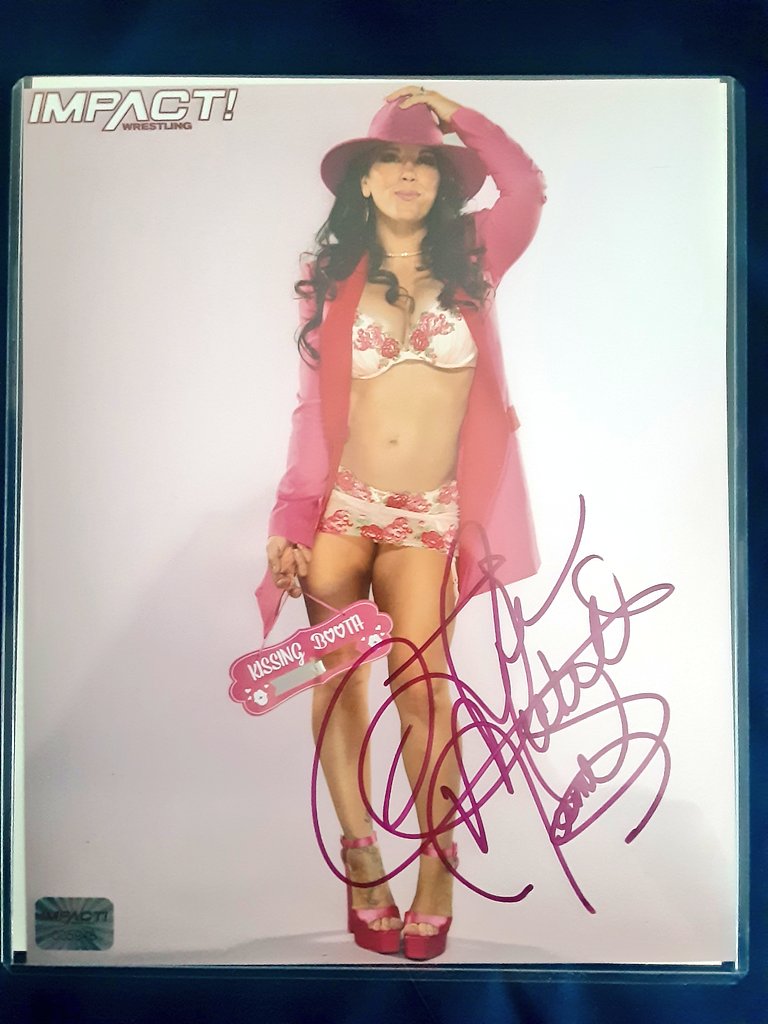 aj0314's tweet photo. @MickieJames Not Valentine's Day today, but it is my birthday and this came just in time. Forever our #KnockoutsWorldChampion. #HardcoreCountry #WereNotWorthy #VAsFinest https://t.co/0SWUBLJmQR