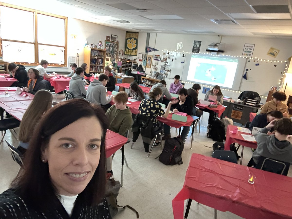 This_Is_Bunk's tweet photo. @KurtWeyers @AshwaubenonHS Should have invited you to progressive reformer speed dating in apush today!  #TRwontbreakyourtrust https://t.co/aMjljh4P0m
