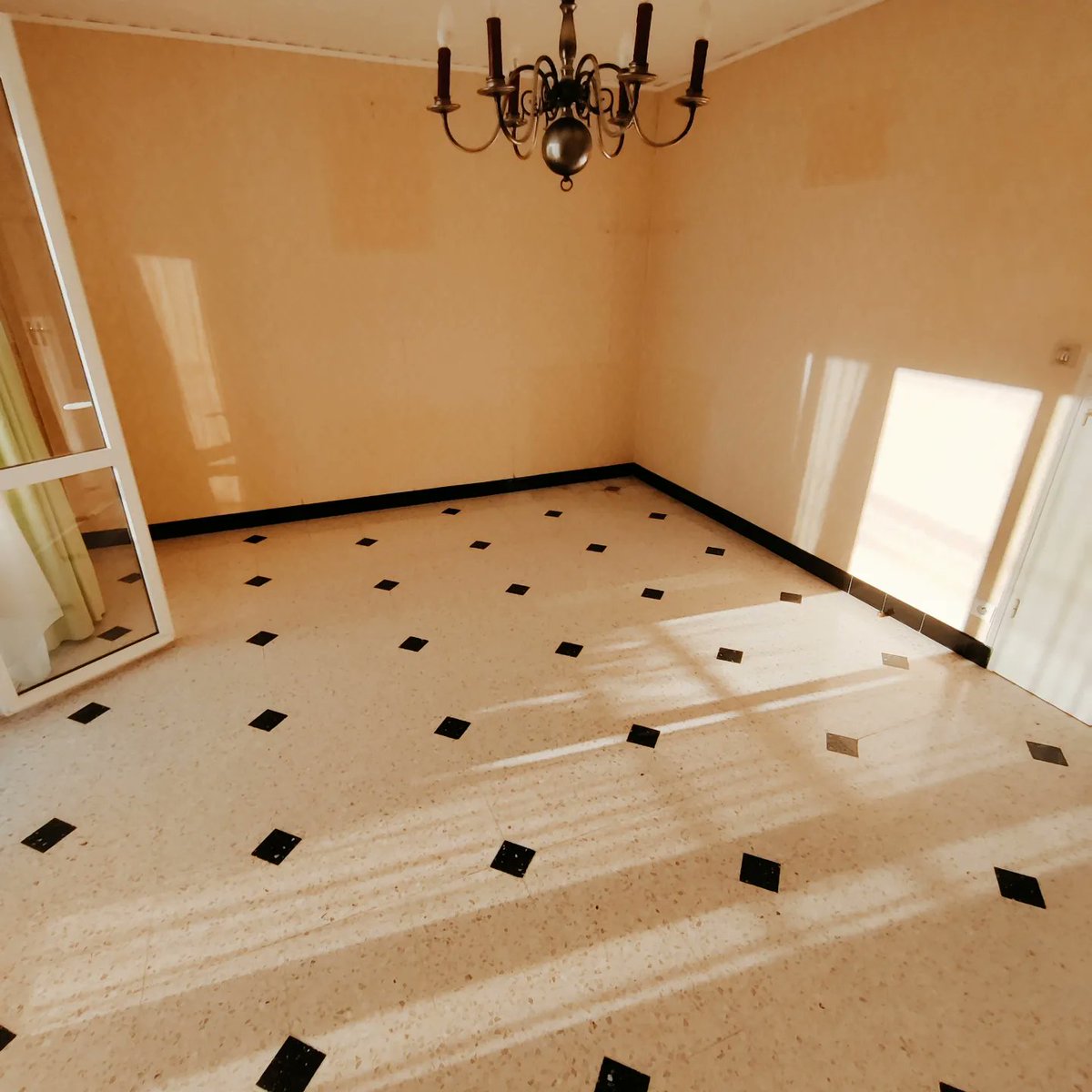 Opdebarras's tweet photo. Vider une maison avant la vente ✅

Qu'elle soit très encombrée ou partiellement, l'entreprise opération débarras propose des solutions adaptées à chaque dossier. 

Contactez nous !
07 67 52 43 22
https://t.co/KQ0302CWL6

#yvetot #debarras #maison https://t.co/sTE6mXJ3VV