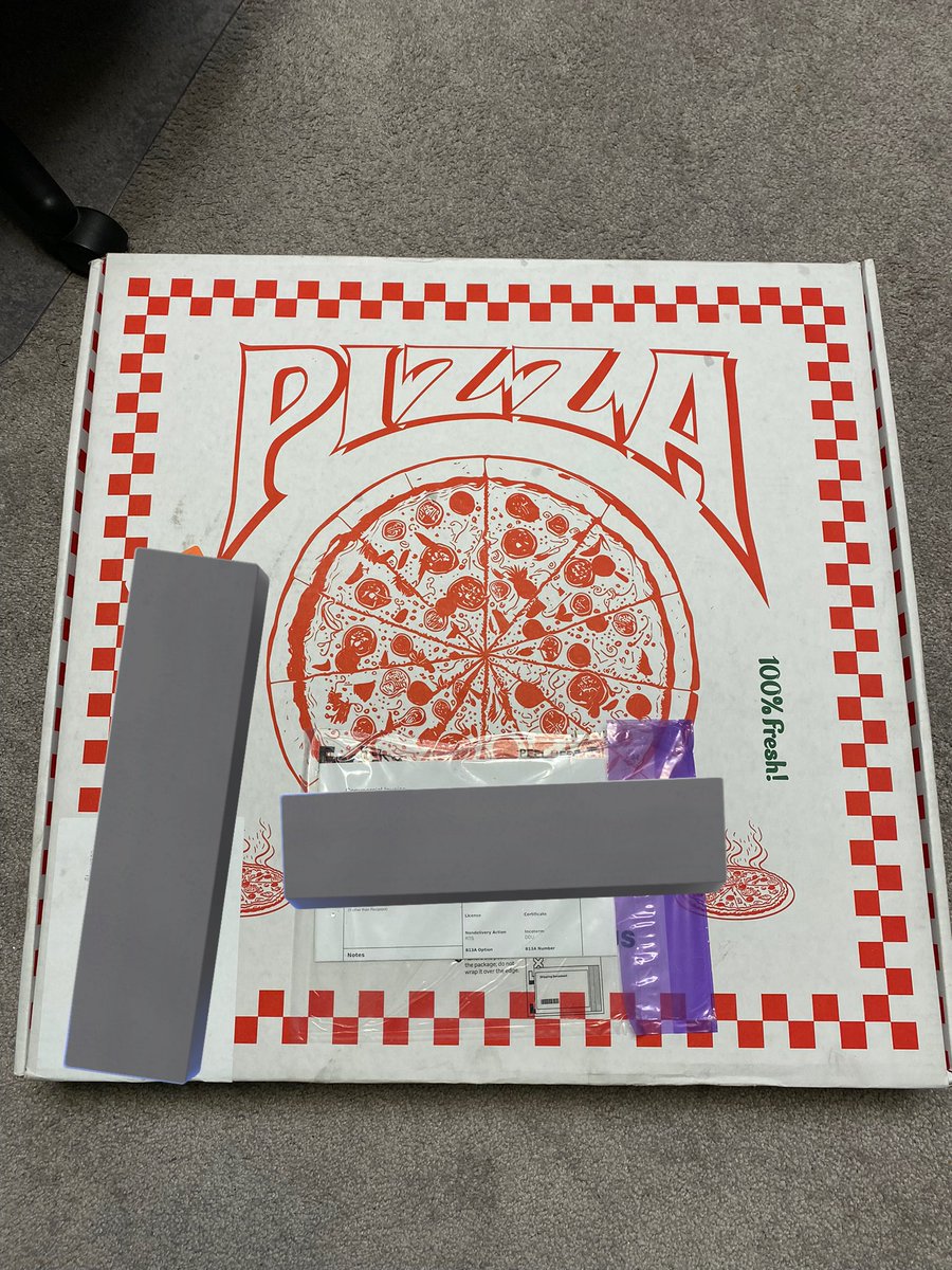 DeanoBeano's tweet image. UMMM @CALLOFDUTY SENT ME A COD SKATEBOARD INSIDE OF A MASSIVE PIZZA BOX WTF HAHAHAHA THANK U THIS IS CRAZY