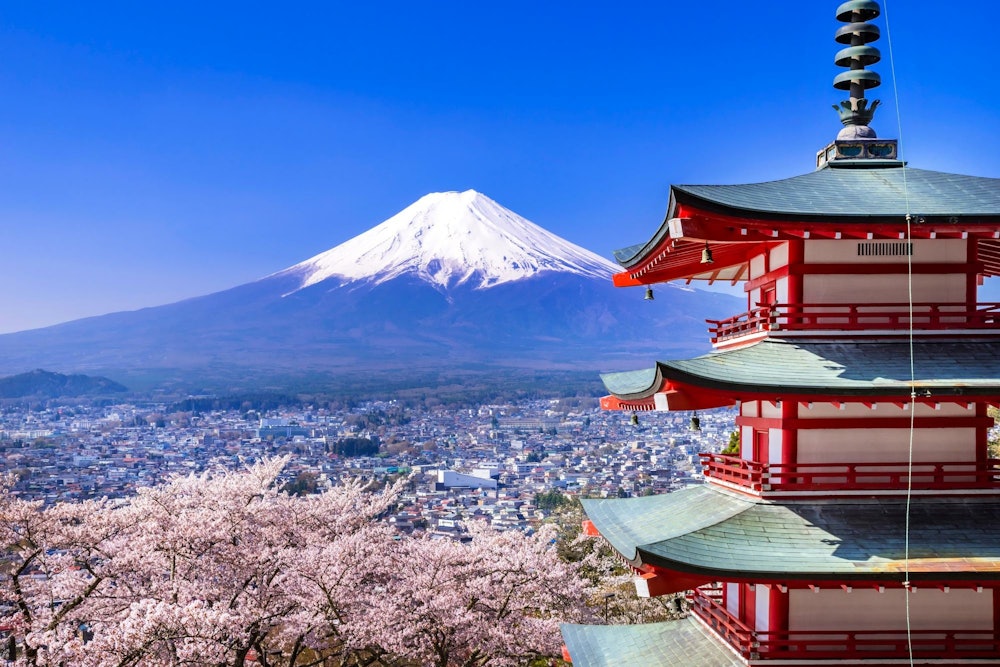 Sweet_Panda1987's tweet photo. Arakurayama Sengen Park is a place where time seems to stand still. It's a reminder that there are some things in life that are truly timeless and eternal, like the beauty of Mount Fuji. 

#MountFuji #Arakurayama #SengenPark https://t.co/ZFTr0HrTRj