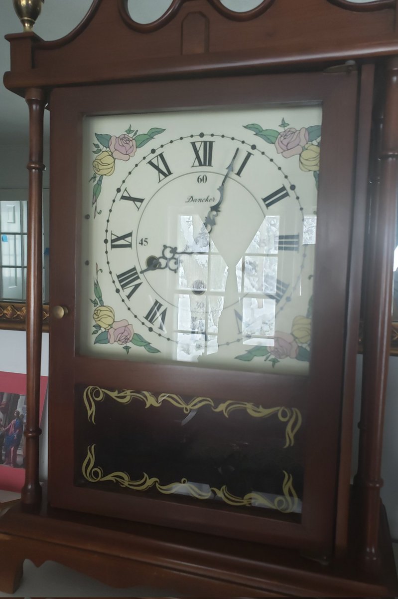 AIsakovic1's tweet photo. If you know of contacts or resources for repairing almost functioning classical clocks, please let me know.
#OldClocks #PrecisionMechanics https://t.co/O5li03IV3p