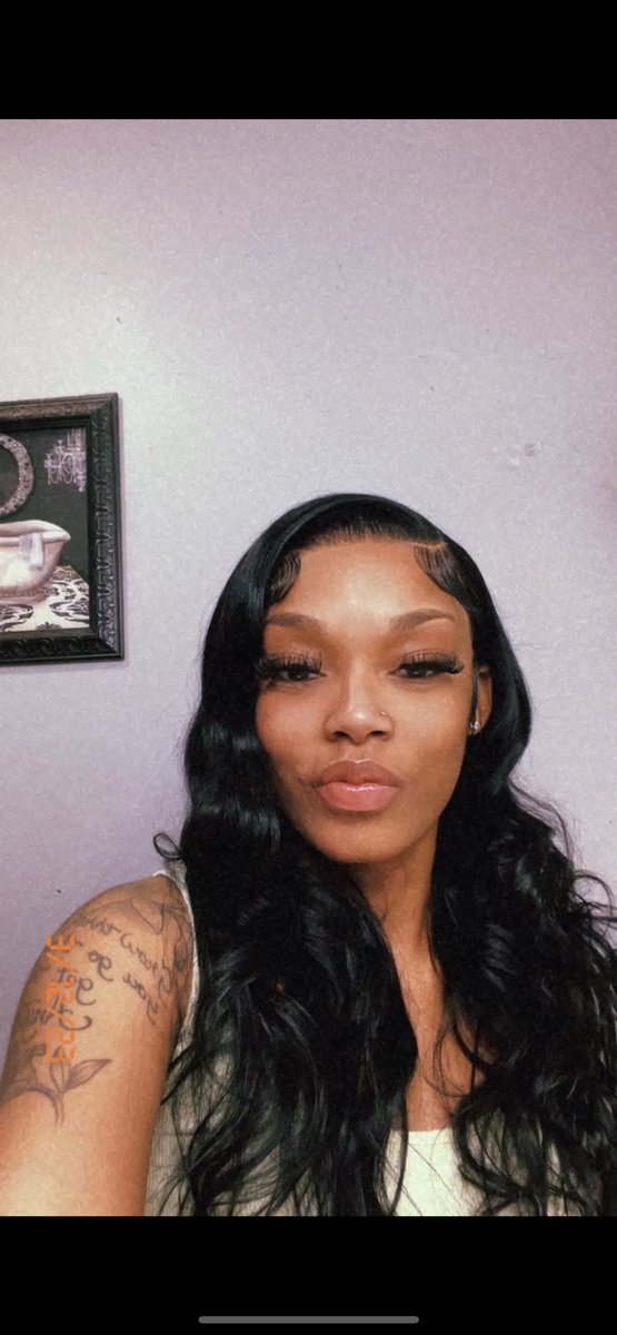myskinnno's tweet photo. Angel face but I give em hell 😍 https://t.co/0uP4FKShZ0