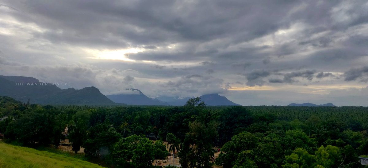 wanderer_eye's tweet photo. Ye jeena bhi, naa jeena bhi
Hai dono ka tum se hi vaasta
O.... main hi to hoon tera pataa
Hai doosra naa koi raasta
Aaye mujh tak wo tum ko jo ho dhoondhta
Meri khaamoshiyon mein hai tu bolta
Ye jeena bhi, naa jeena bhi
Jo bhi hua hai wo tum se hua...

Maahi ve....! 🎶

#aliyar https://t.co/v78fnxJWBw