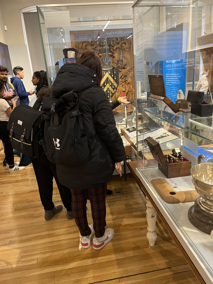 Sam Meredith tweet media