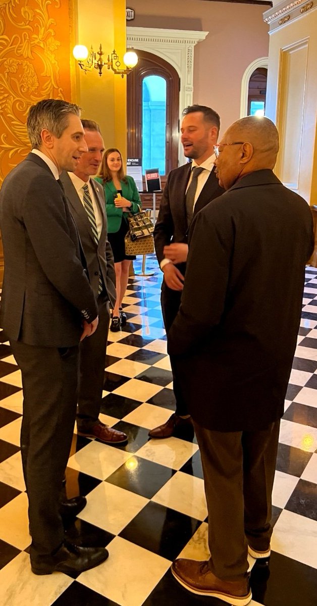 JonesSawyerAD57's tweet photo. I had the opportunity to meet and chat with Ireland's Minister for Justice @SimonHarrisTD as the #California legislature recognized the #GoodFridayAgreement. #March17th #ForeverPeace https://t.co/0NqReLq2Oj