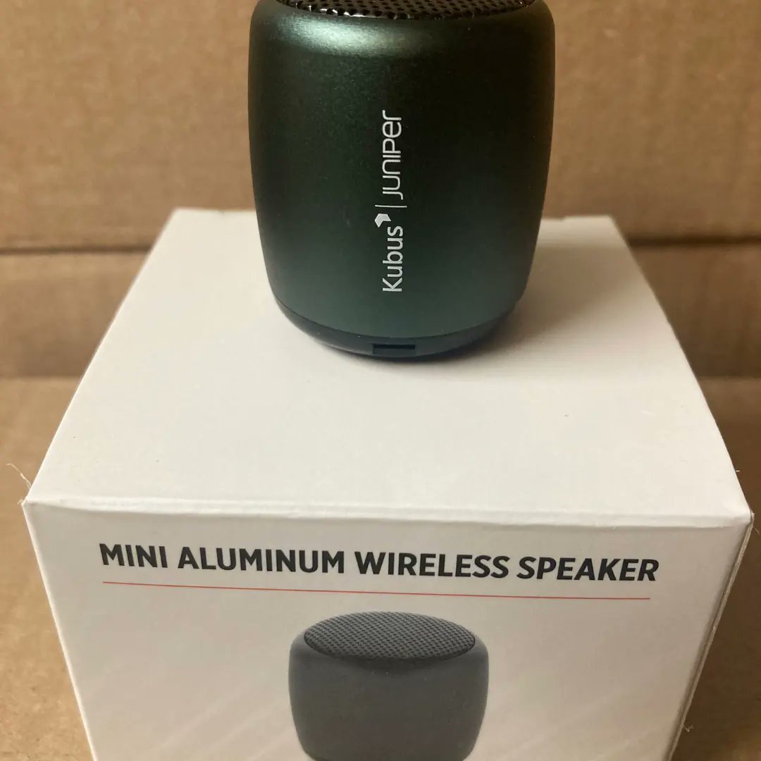 Linela_'s tweet photo. A returning customer @KubusGroup required a number of promotional gifts for a recent event...we have been able to provide wireless speakers, fidget  spinners, pens, trolley keyring, stainless steel cup, wire bound Notebooks, cotton shopping bags, charging cables and water bottles https://t.co/zO6DOz3Sht