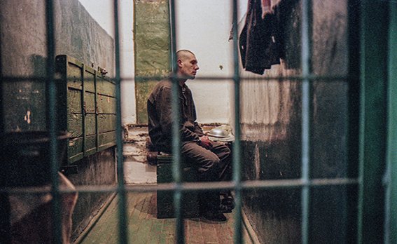 AhmetSel's tweet photo. In the high security prison of Ivdillag, the convicts who break the rules are locked up in individual cells for six months renewable, are not allowed to look at the guards in the face, never leave their cells.
#nftphotography #nftdocumentary https://t.co/TIpHqaBxr2