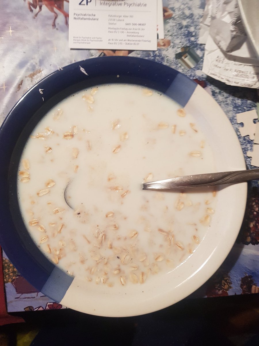 JanXion1's tweet photo. Guten Abend 
Euch allen noch ein ruhigen Abend 
#haferflockensuppe #einfacherezepte #superlecker #schnellesessen https://t.co/Gg6kEYAiD9