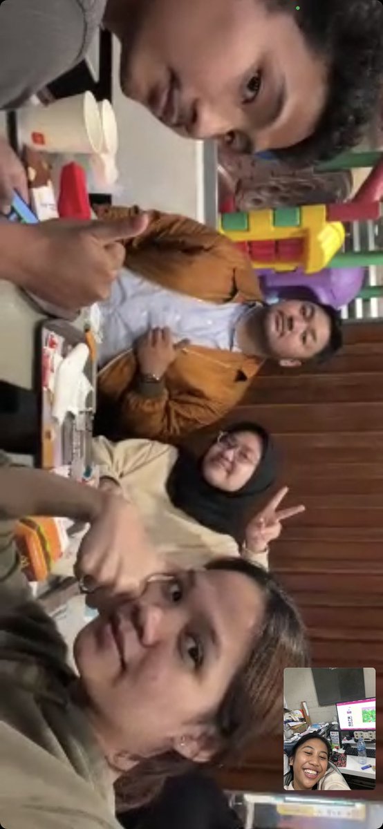 jujur kgn, bisa ga si kalian aku gojekin aja ke sby biar cepet. ini bukan double date ya gais soalnya abet gapunya pacar