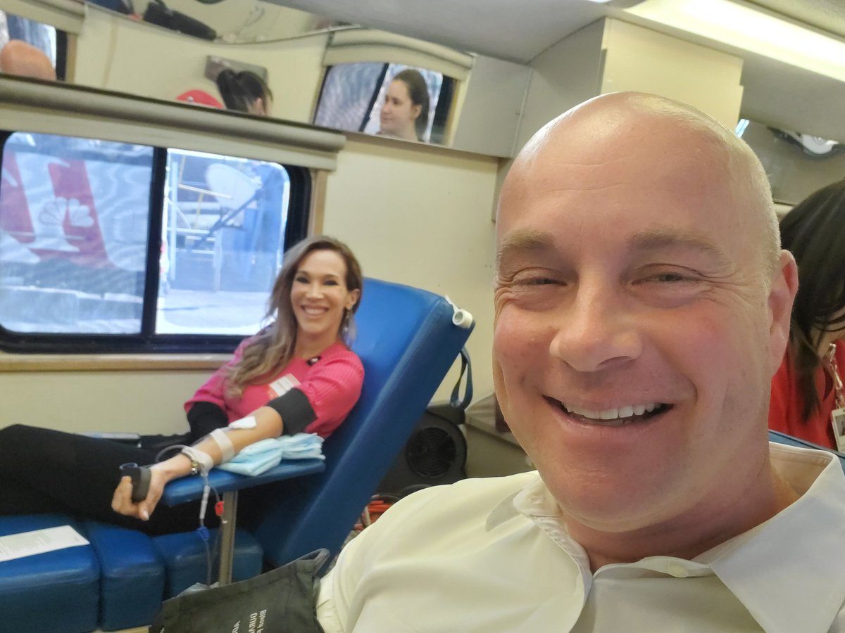kennybeckWXII's tweet photo. Giving blood today with @WXIIChristine as part of a @WXII station community service project with @RedCross.  🩸💉😎 https://t.co/lGGMe42ttc