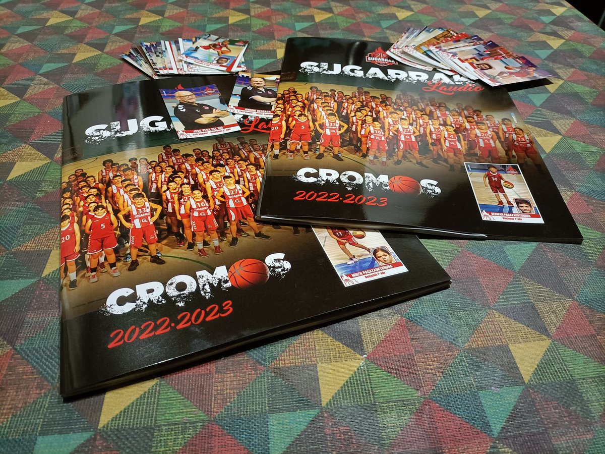 Se nos ha hecho larga la espera, pero ha merecido la pena 😁. Ya tenemos en casa la colección de cromos de <a href="/SugarrakLaudio/">🆂🆄🅶🅰🆁🆁🅰🅺 🅻🅰🆄🅳🅸🅾</a>. Ahora a abrir sobres como locos, a ver si nos salen los cromos de los txikis.