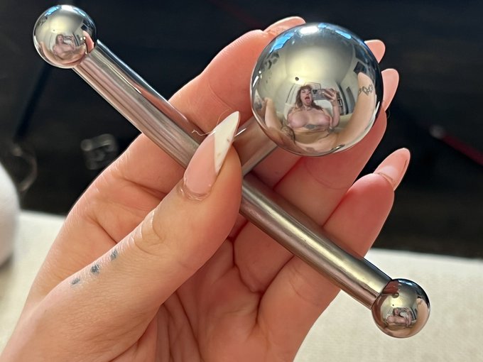 look closely... (fav toy:,) https://t.co/aaJ8k6Yj7M