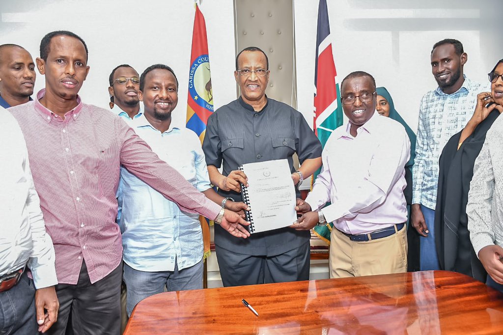 H.E. Abdi Dagane (@daganeabdim) on Twitter photo Witnessed the executive signing of the charter that confers Masalani town to municipality status by Governor <a href="/Nathif_J_Adam/">Gov. Nathif J. Adam, EGH</a> Jama at the county headquarters. Masalani now joins the ranks of Garissa to become the second municipality in Garissa County. Significant milestone! Witnessed the executive signing of the charter that confers Masalani town to municipality status by Governor <a href="/Nathif_J_Adam/">Gov. Nathif J. Adam, EGH</a> Jama at the county headquarters. Masalani now joins the ranks of Garissa to become the second municipality in Garissa County. Significant milestone!