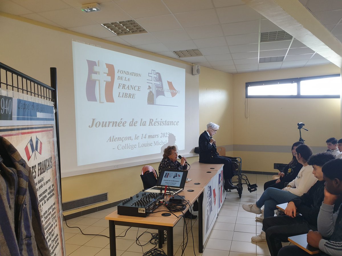 CollegelouiseM's tweet photo. Cet après-midi au @CollegelouiseM avait lieu la journée de la résistance à destination des élèves de 3ème. Cette journée a été orchestrée par Christophe Bayard, professeur d'histoire géographie. Les intervenantes étaient deux résistantes Annette Lajon et Colette Marin-Catherine. https://t.co/uhX4K46se7