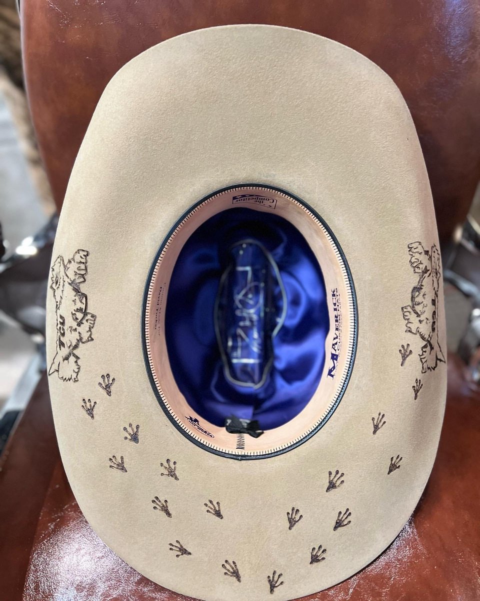 GreeleyHatWorks's tweet image. #customiscool 🤘🏼🤠🎩🔥
.
Check out this rad hat burning completed for our friend TCU alum David Tucker!! @hfrogmayhem
.
What to learn more about hat burning?! Give us a call today! 🤠

 #greeleyhatworks #trunkshow #HATisfaction® #HATitude® #hatburning #customize