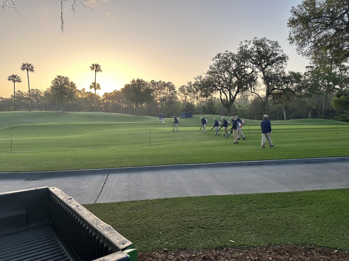 evan_gerhard's tweet photo. Finished my first year at @PSUTurf with a trip down to TPC Sawgrass for a week to volunteer on the agronomy team for @THEPLAYERSChamp 

An amazing place with great people @TPCSawgrass https://t.co/nKjT6fkc58