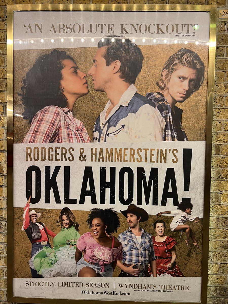 tonight in london i notice ‘there’s a bright golden haze on the meadow’ and unbelievably ‘the corn is as high as an Elephants eye’ 😊