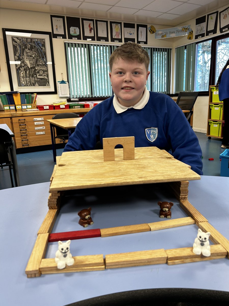 Miss Prentice & The Hive 🐝 tweet media