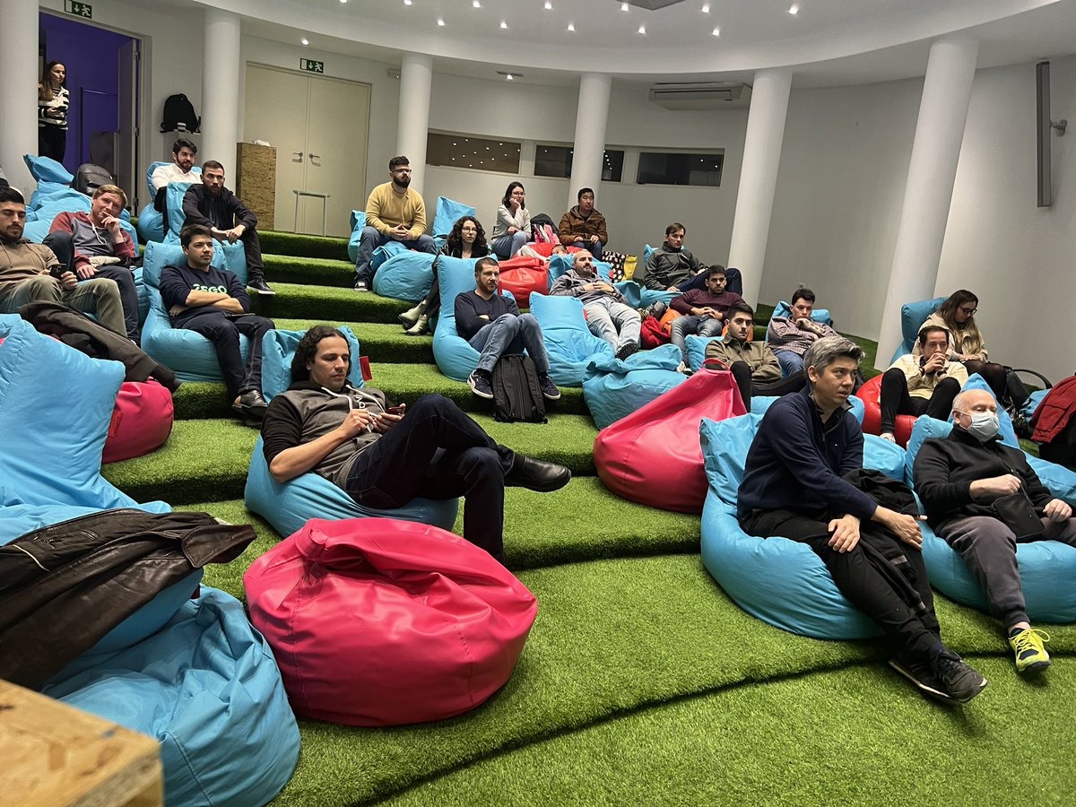 LisbonJUG is back with on site meetups. Thank you all for attending!