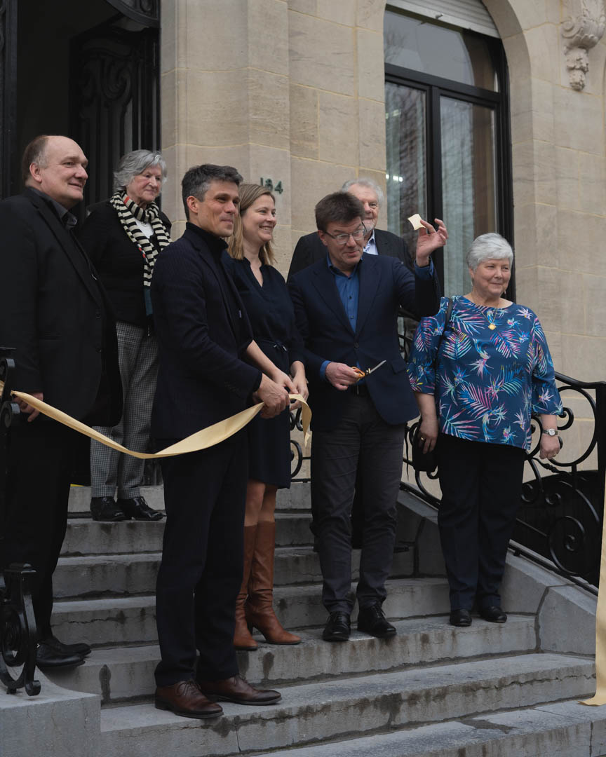 GOsgrBrussel's tweet photo. Een mooi gerenoveerde gevel voor GO! Muziekacademie Schaarbeek! Met dank aan Brussels minister @svengatz en Vlaams minister van Brussel @dalle_benjamin .
#GObouwt #grenzeloosdenkensamendoen https://t.co/siyfTzoIgZ
