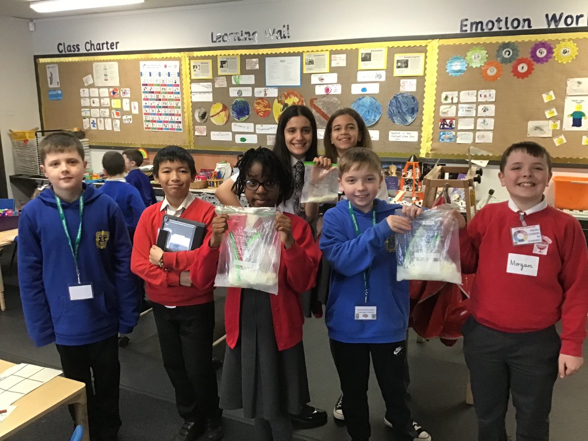 Caldercuilt's tweet photo. Thank you for coming to visit us @CorpusChristi_K Young Leaders of Learning #YLL @EdISGlasgow @EducationScot @UNCRC  #YLL #sparqs #HGIOS4 https://t.co/cp7hkV6AS0