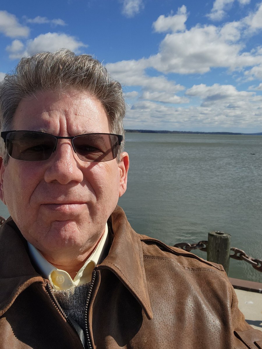 GaryS757's tweet photo. Blustery day on the Susquehanna! https://t.co/ncBtXuvFDz