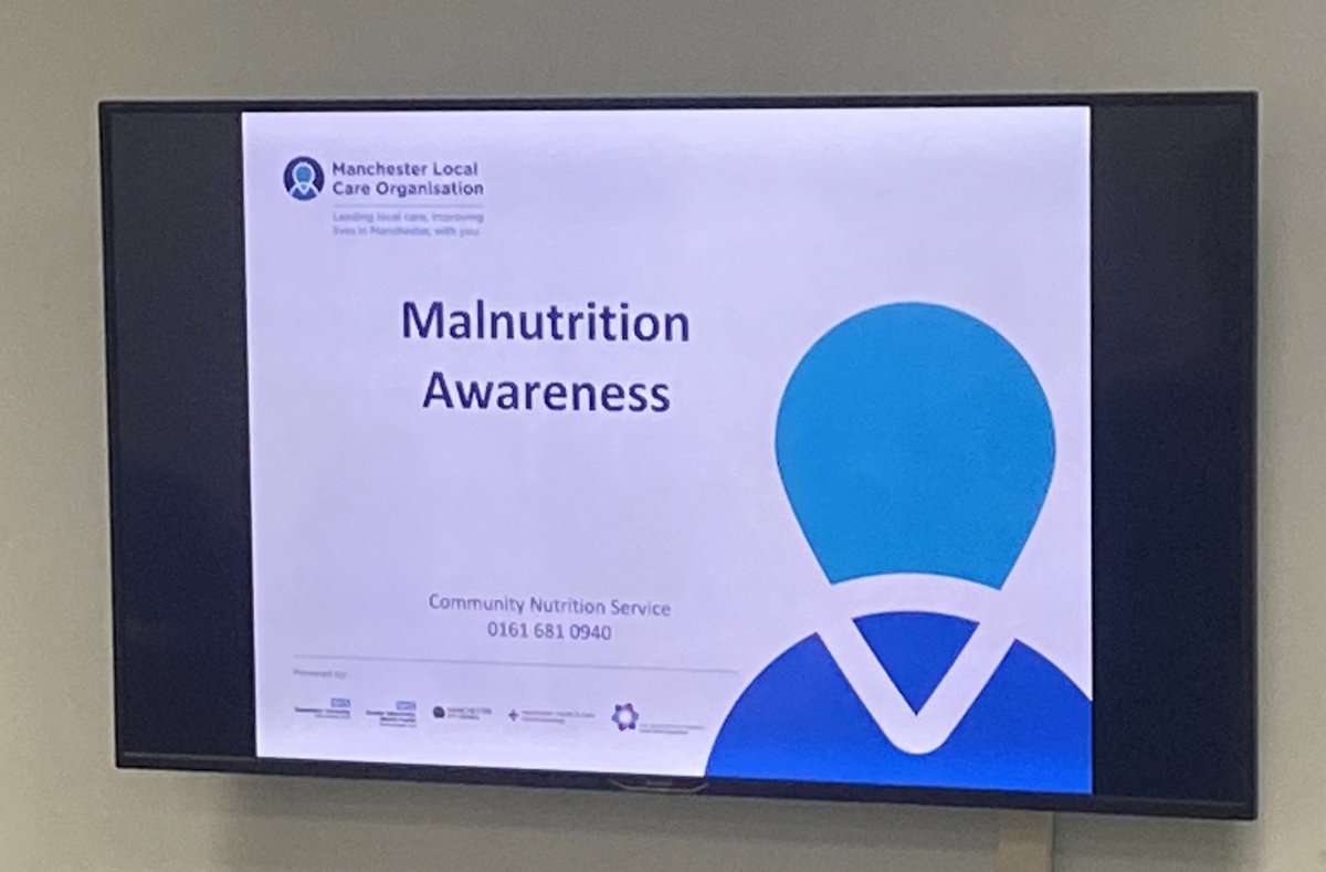 CNSmcr's tweet photo. Great Malnutrition Awareness session today at Wythenshaw Hospital Education and Research Centre.  AAA screening Team, CHF service, Patch 3 District Nurses, Buccleuch Lodge RGN, ICRS and AMU physios.  Raising awareness of malnutrition and talking snacks #NHWeek @mcrlco #MUST https://t.co/0AEwGBv8do