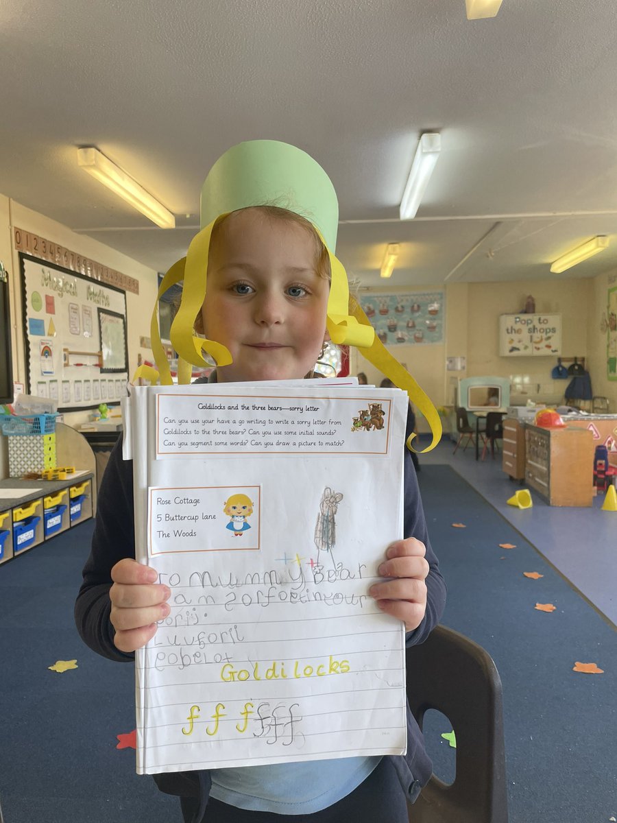 dosbarth2missh's tweet photo. We loved pretending to be Goldilocks by wearing our blonde curls and writing a sorry letters to the three bears 🐻 👩🏼 @RhiwSyrDafydd https://t.co/mFREeUBF5R