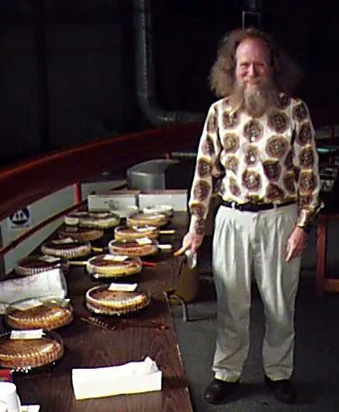 UNMLibraries's tweet photo. It's National Pi Day, thanks to physicist, curator, and artist Larry Shaw, who started the tradition in 1988. Time to celebrate the mathematical constant π (pi). Also, pi as the homophone, pie. Let's eat!
#pie #pi #3.14 #larryshaw #UNMLibraries https://t.co/X5u375QwAn