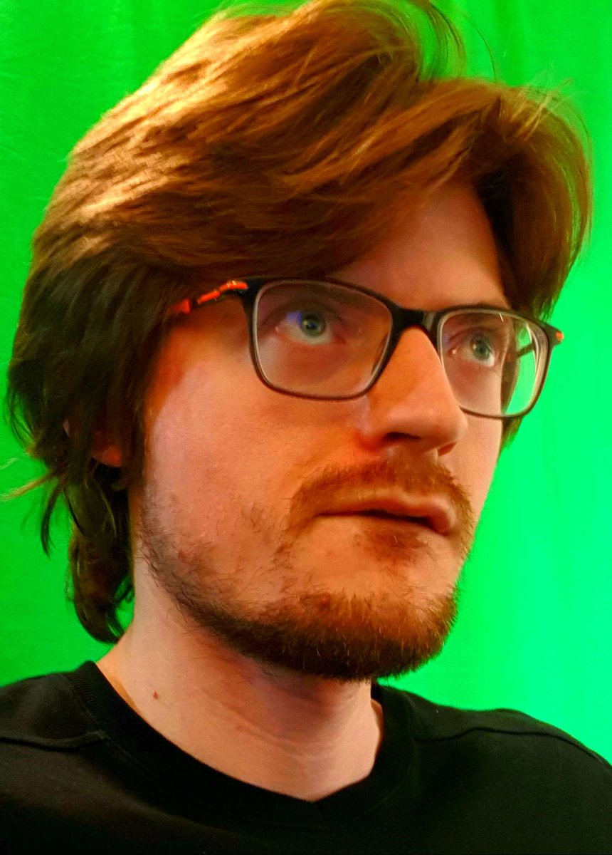 Toutes ces années à m'enregistrer disputer des matchs en ligne et je n'arrive pas à bien jouer &amp; animer en même temps.
Ces mêmes années à serrer le poing au montage devant mon image qui balance un "on a bien joué!" alors que je commets 74 erreurs évidentes en 3 tours hsrfhqghugfu