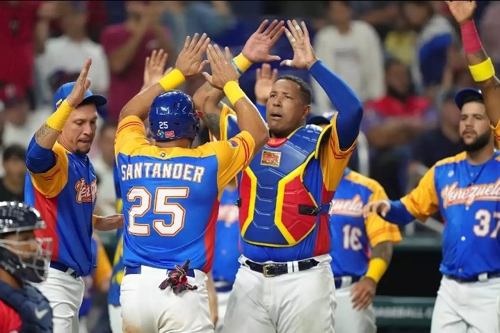 ChavezErtugrul's tweet photo. Venezuela acaba de ganar el 3er juego en línea en 

#ClasicoMundialdeBeisbol2023 

Ven 4 - 1 Nicaragua https://t.co/be3jctoD5n