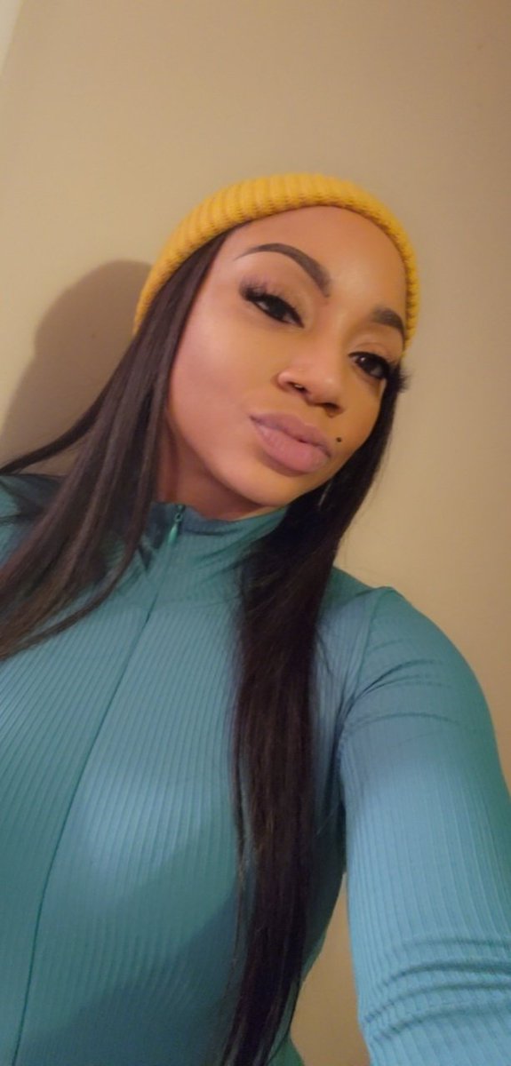 BoiToyTheBaddie's tweet photo. Money all 2023 and Beyond 🤑 #LookLikeMoney #ActLikeMoney #FeelLikeMoney https://t.co/7wx3H3hpj5
