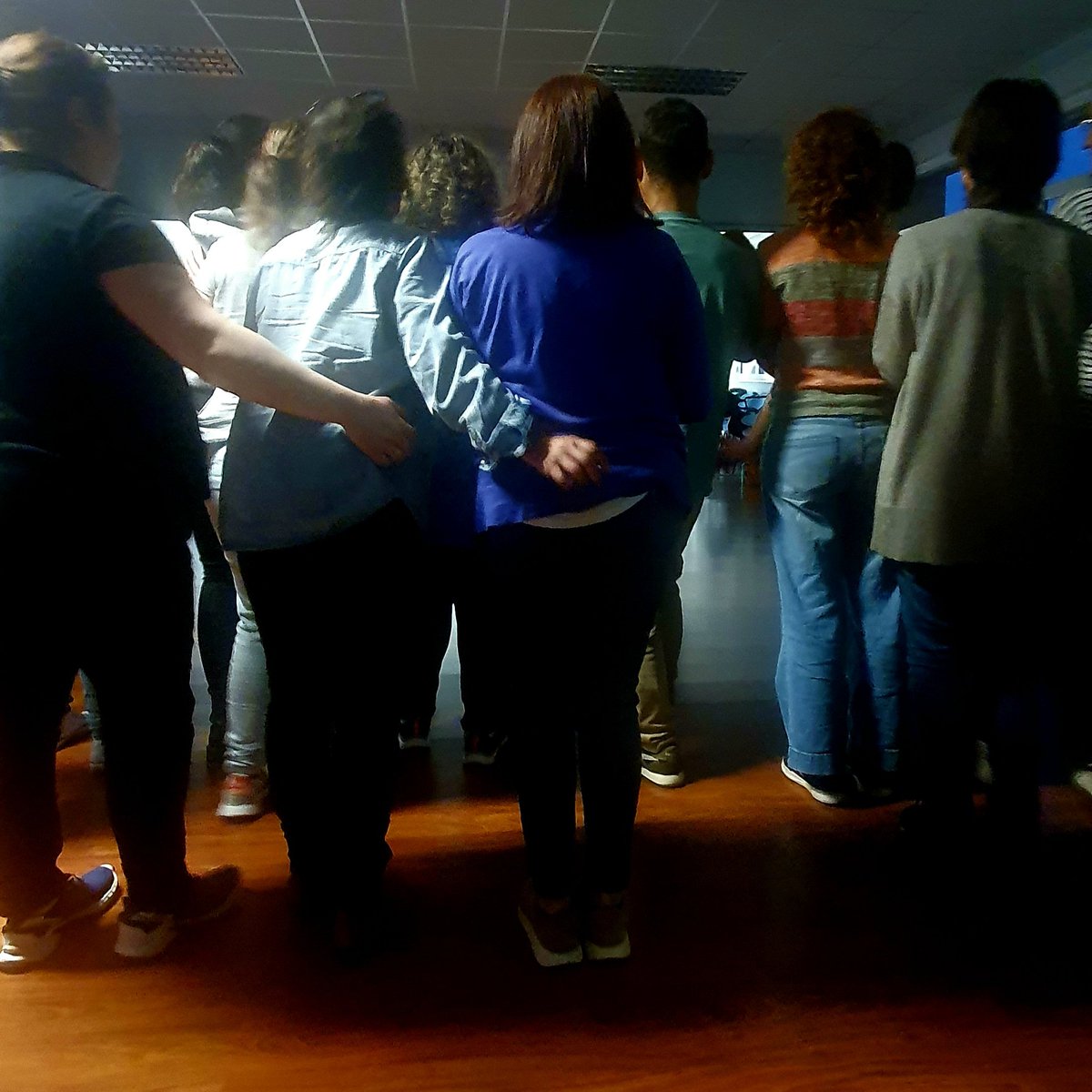 cprgijon's tweet image. Emocionantes las dos sesiones impartidas por @estheruria dentro del curso "Drama y teatro en educación" organizado por @Culturagijon en colaboración con el CPR.