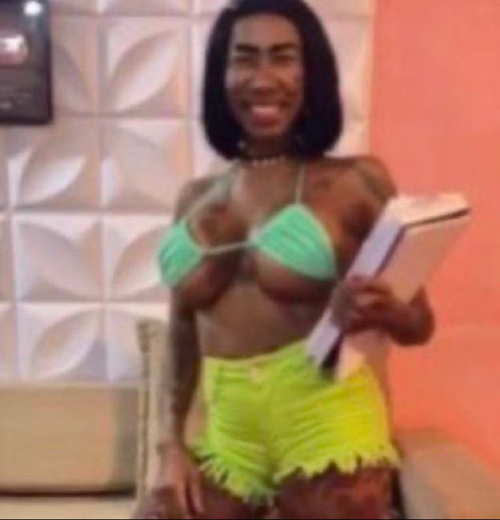 sanaflowerrs's tweet image. oi divas ja edtudaram hoje? pq eu não 😄