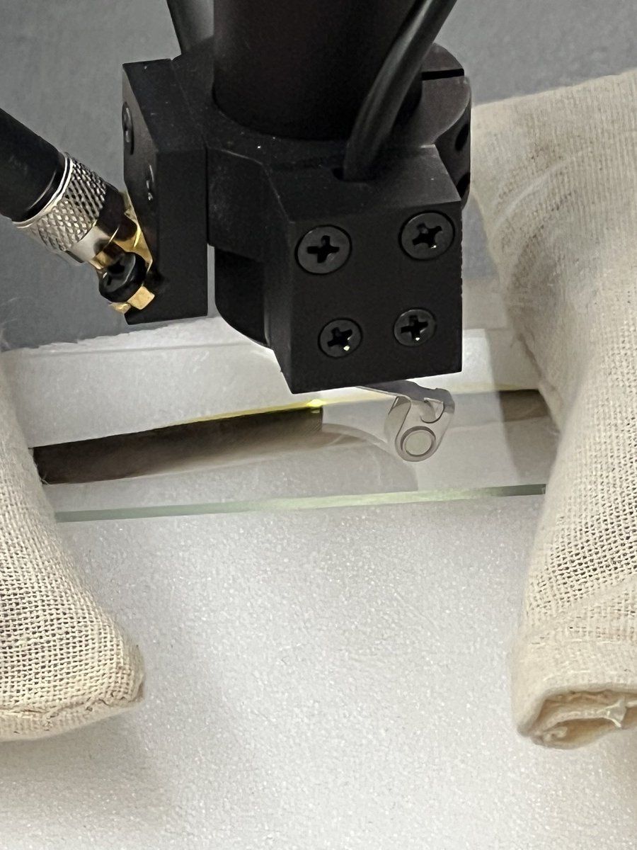 SF_Conservation's tweet photo. Spent the last two days learning all about our new analytical toy…a #microfader. We’ve tested textiles, feathers and tinted wood with LEDs to scope possible uses. With thanks to Jacob for his patience in answering our endless questions https://t.co/ES3LojkOT9