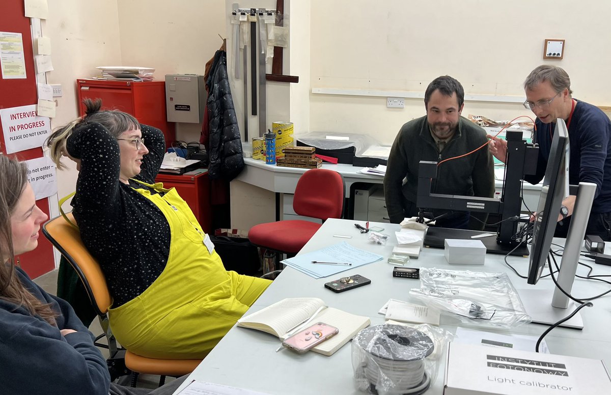 SF_Conservation's tweet photo. Spent the last two days learning all about our new analytical toy…a #microfader. We’ve tested textiles, feathers and tinted wood with LEDs to scope possible uses. With thanks to Jacob for his patience in answering our endless questions https://t.co/ES3LojkOT9