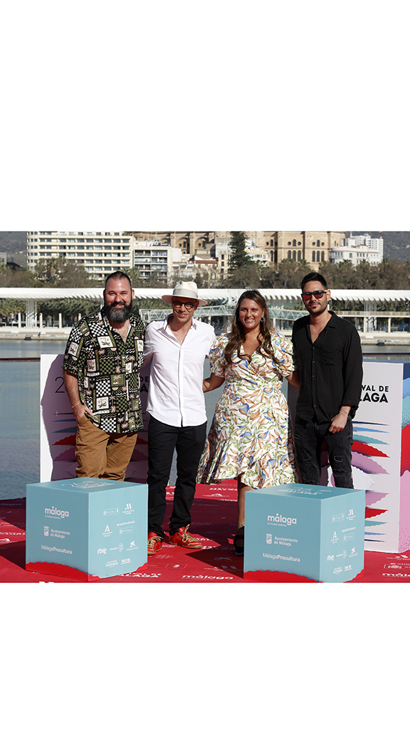 canalsurmalaga's tweet photo. Nueva jornada del #26FestivalMálaga. En la Sección Oficial, se presentaron las películas ‘Una vida no tan simple’ de Félix Viscarret; ‘Saudade fez morada aqui dentro’ de Harold Borges; y ‘Las buenas compañías’ de Silvia Munt. 👇 Más ℹ️

🌐 https://t.co/h0P3CZTUmE https://t.co/dLBvpGf1ni