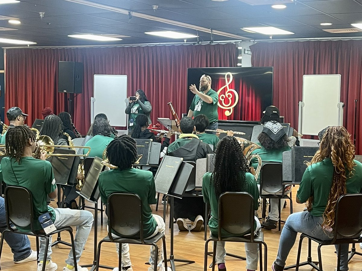 HHS_Canes's tweet photo. Finally embracing @HightowerHSBand @HHS_Canes our #purpose for traveling to @WaltDisneyWorld as we enjoy this amazing 🤩 educational experience of recording music. #bethestorm 🌀 https://t.co/ufaSV4dSeY