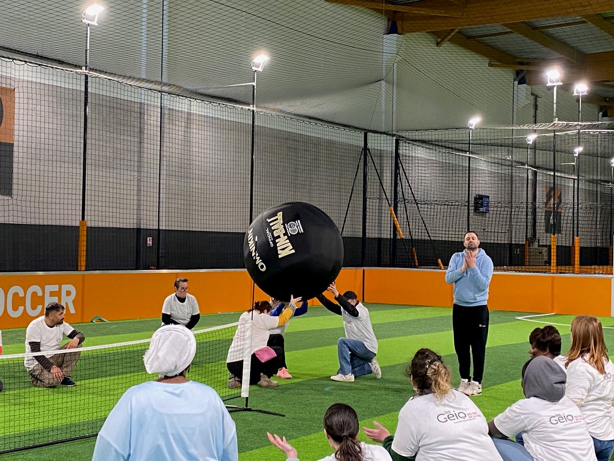 Vous avez été 67 participants à être présents sur les terrains d’
<a href="/UrbanSoccerFR/">UrbanSoccer</a> pour les Jeux Sportifs en Sarthe  !
Merci à chacun d’entre vous pour cette matinée.
Nous remercions 
<a href="/IdeaSport/">Scott Daniel</a>
 pour l’animation de nos ateliers et les GEIQ de la Sarthe !

@FFGeiq