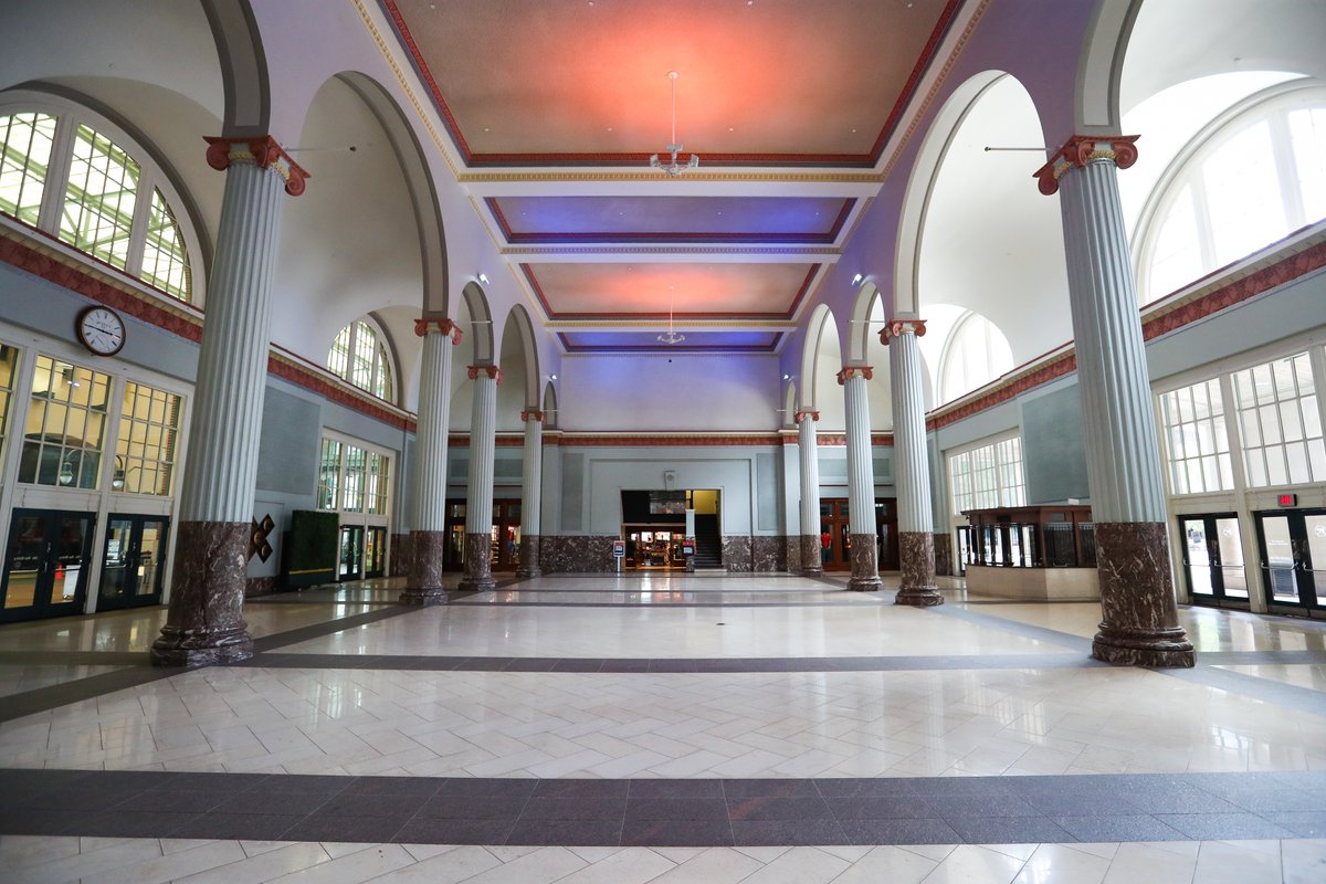 astros's tweet photo. Did you know Union Station is haunted? 🤫

Join us for a spooky Saturday ghost tour of Minute Maid Park on Mar. 18 at 7 PM.
🎟: https://t.co/sVsgqD5Xvw https://t.co/Xczipi58u7
