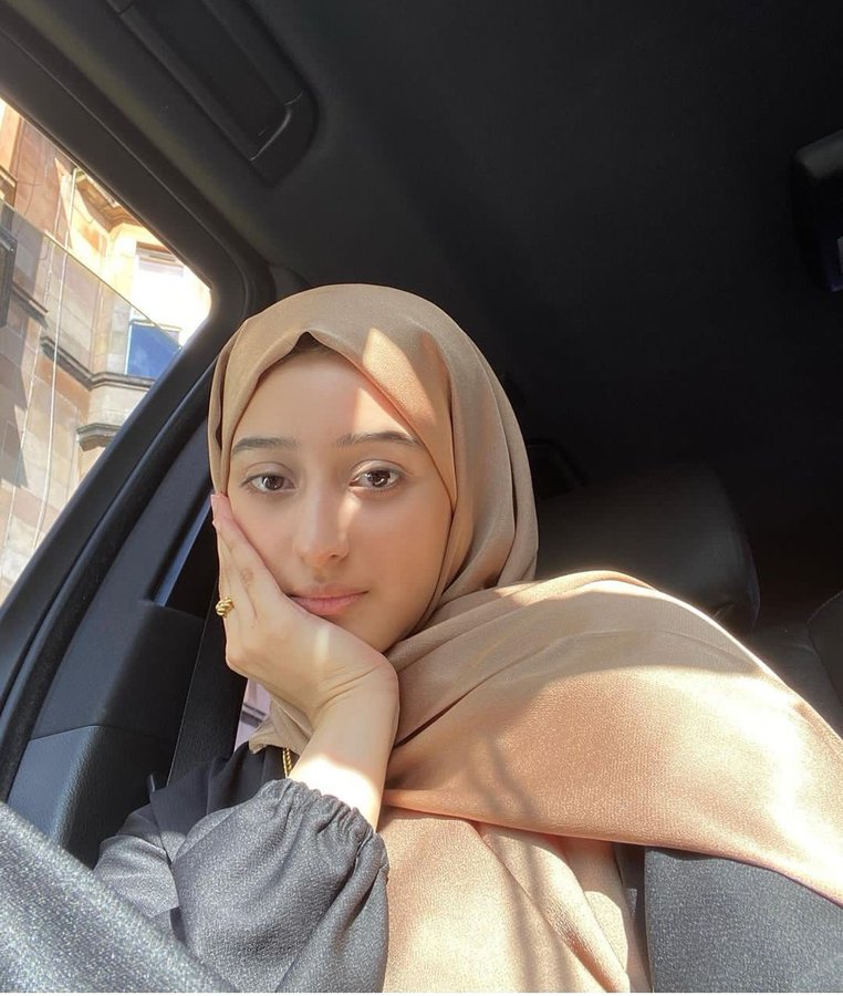 انا ابغى حد يحبني ؟! 😂💔