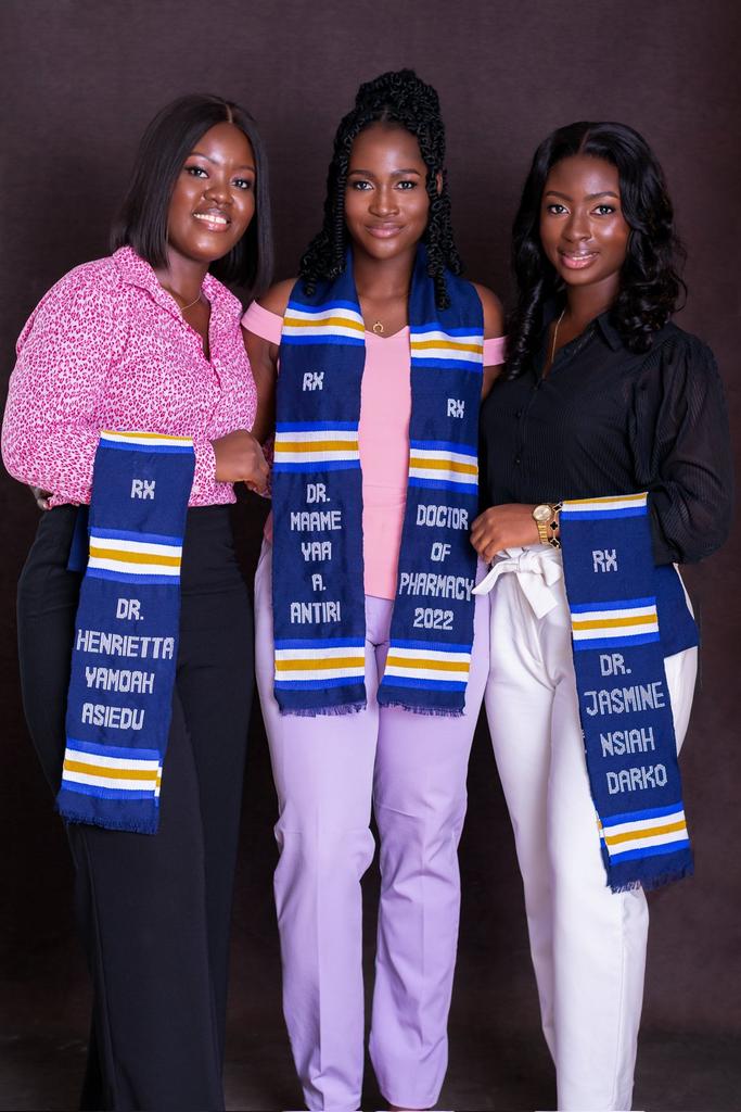 gpsa_knust's tweet photo. It's Pharmgraduation day!🎓✨
Another round of applause for Rx'22!👏🏽👏🏽
Congratulations on graduating from the best Pharmacy school in Ghana!🇬🇭
#rx22
#pharmgrad
#KNUSTGraduation https://t.co/76Ggb2mS4Q