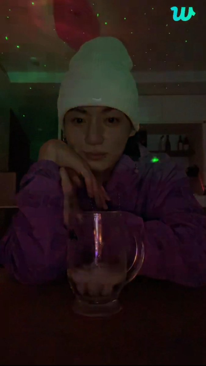 WE LOVE YOU JUNGKOOK
MEXICO LOVES YOU JK
YOU'RE NOT ALONE JUNGKOOK