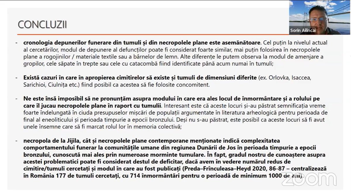 daria_pirvu's tweet image. Seria 𝐀𝐫𝐡𝐞𝐨𝐥𝐨𝐠𝐢𝐚 𝐩𝐞𝐧𝐭𝐫𝐮 𝐭𝐨𝐭̦𝐢, o inițiativă a Direcției Patrimoniu Digital #cIMeC @PatrimoniuRO 
A 12a ediție aduce în prim-plan rezultatele cercetărilor arhelogice preventive de la Jijila - 𝐋𝐚 𝐆𝐫𝐚̆𝐝𝐢𝐧𝐢 din județul Tulcea
#patrimoniuarheologic