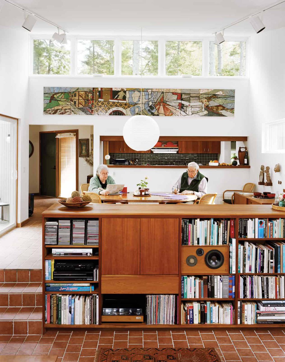 kitwilsonwriter's tweet photo. Peter Cohen’s house in Maine is lovely (via @dwell) https://t.co/9gn1fE7Pi0